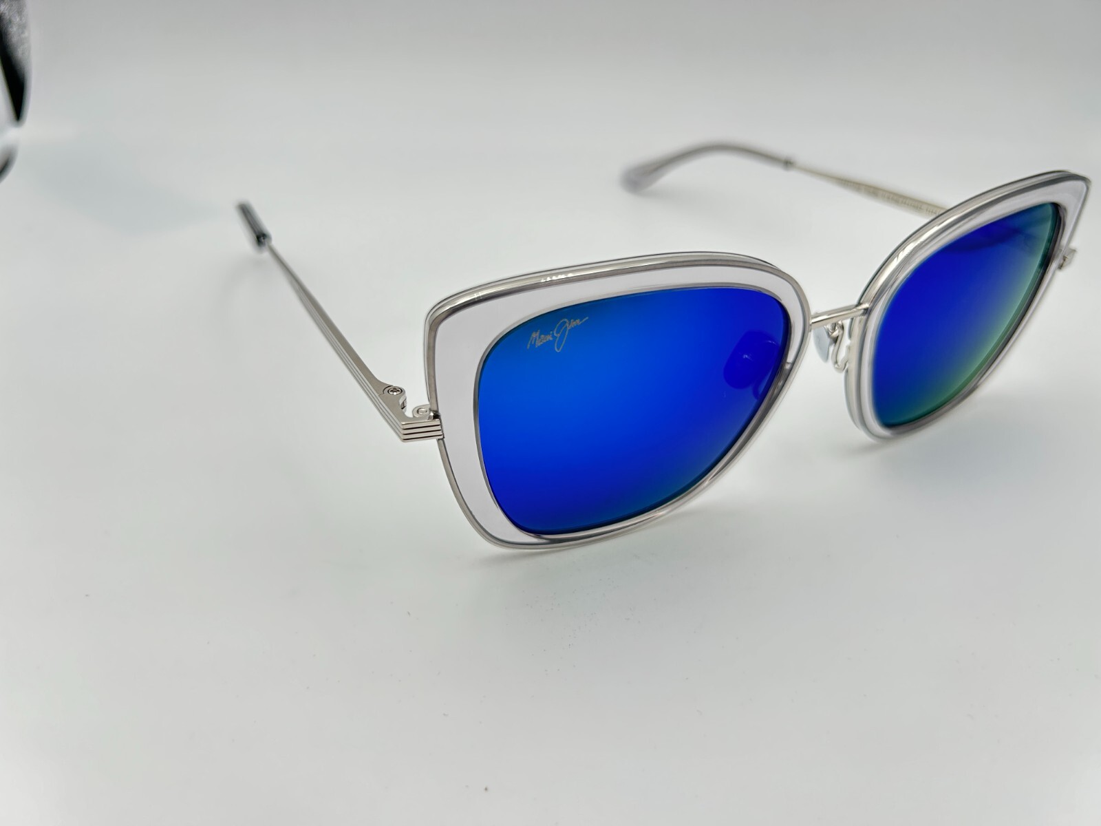 MAUI JIM Polarized Sunglasses MJ843 11 Violet Lake Silver Clear Blue Hawaii NIB