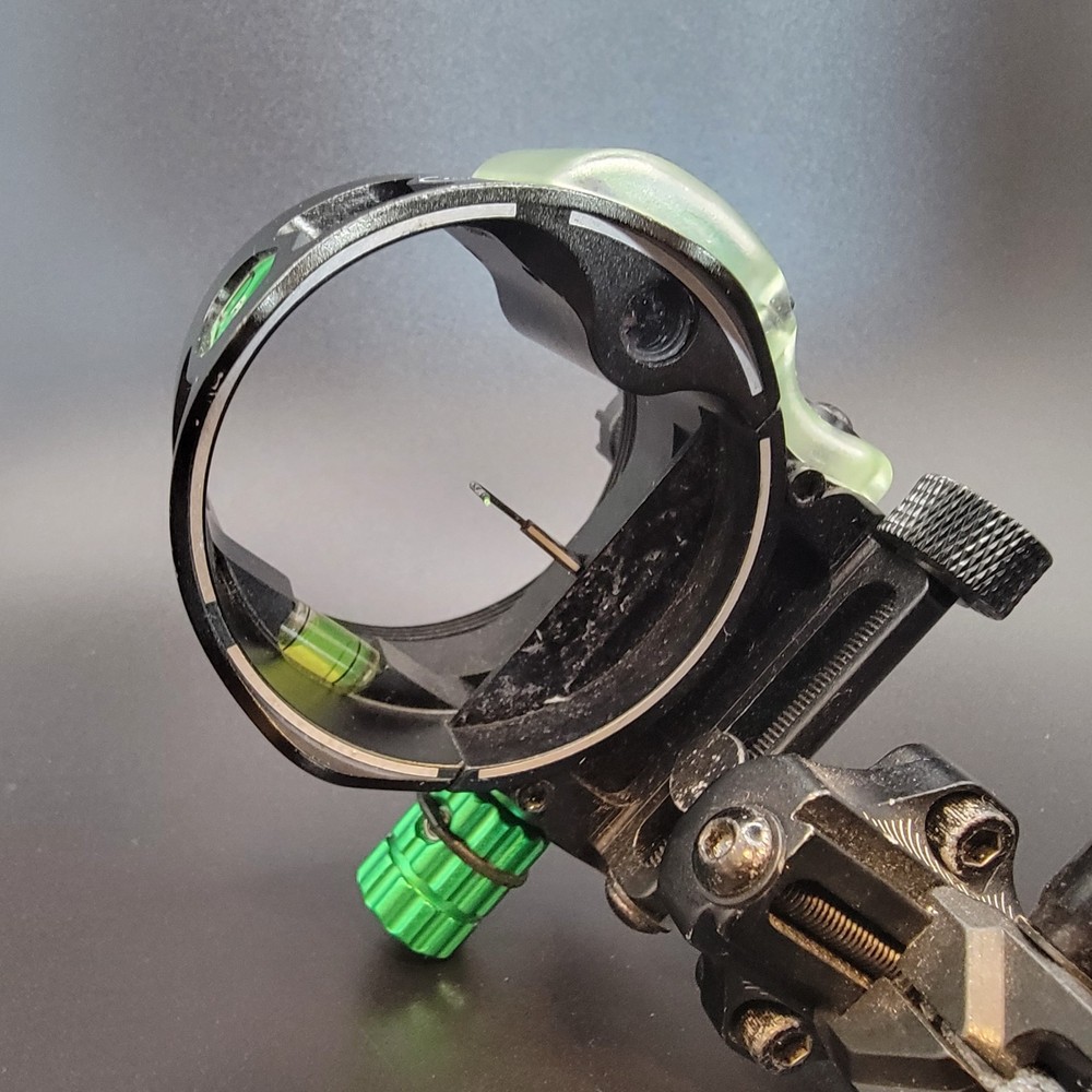 IQ Bowsight Pro One Archery Bow Sight with Single Pin