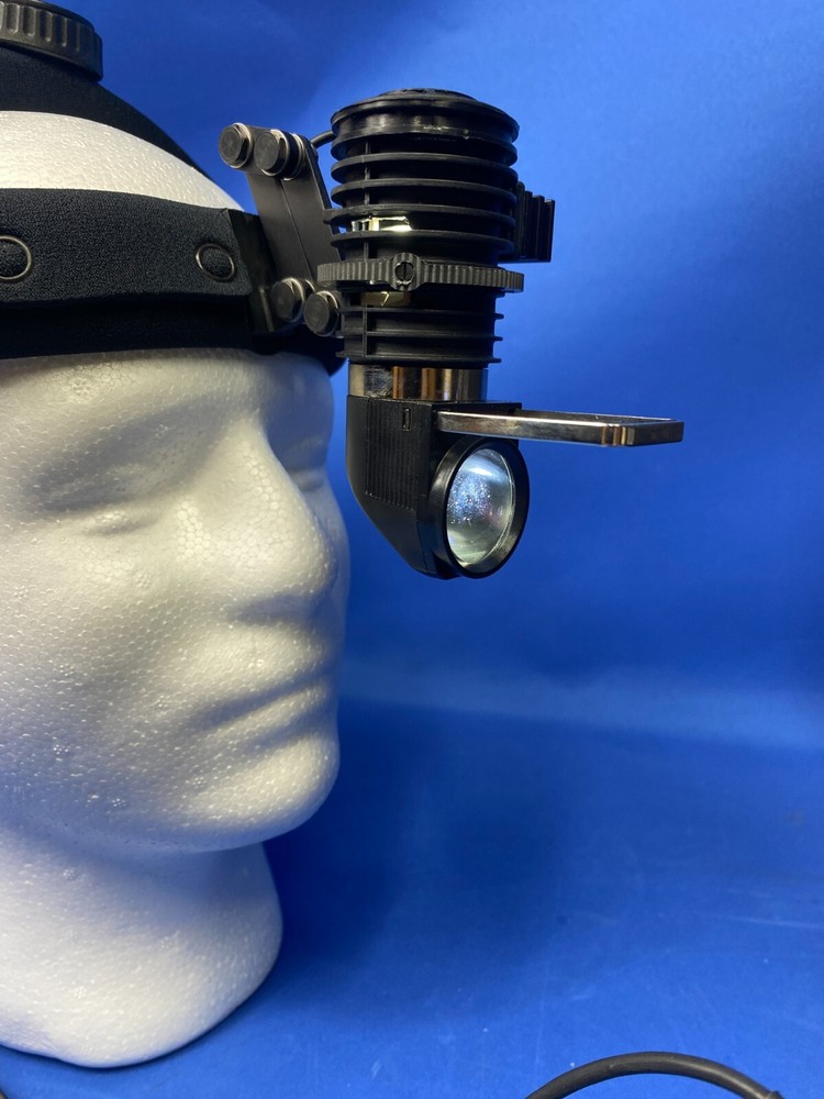 QED C3 LED Portable Surgical Headlight System & Case