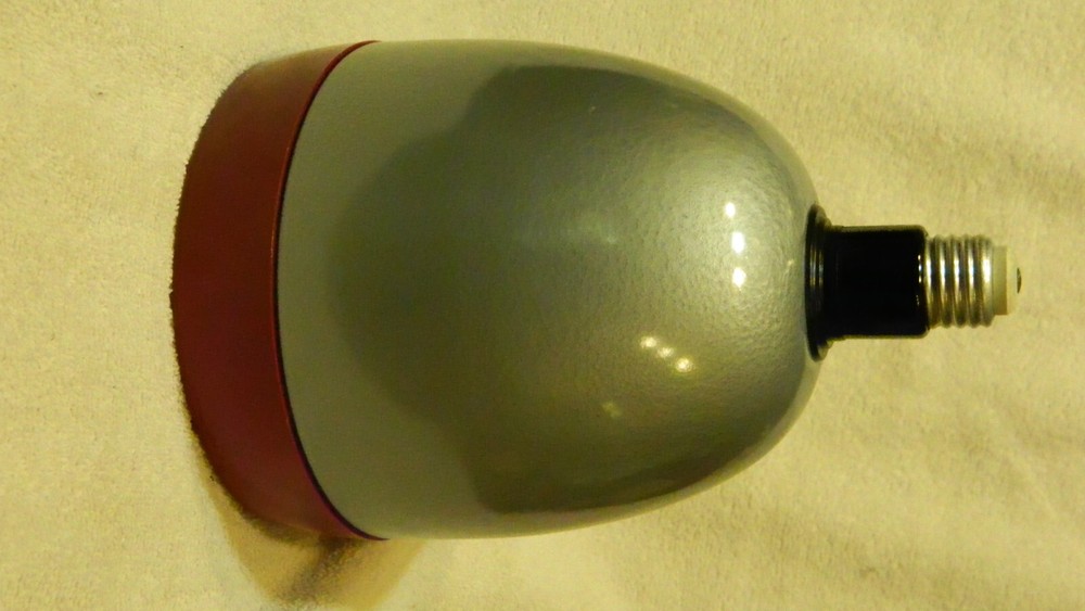 NOS--KODAK DARKROOM LAMP---NO FILTER