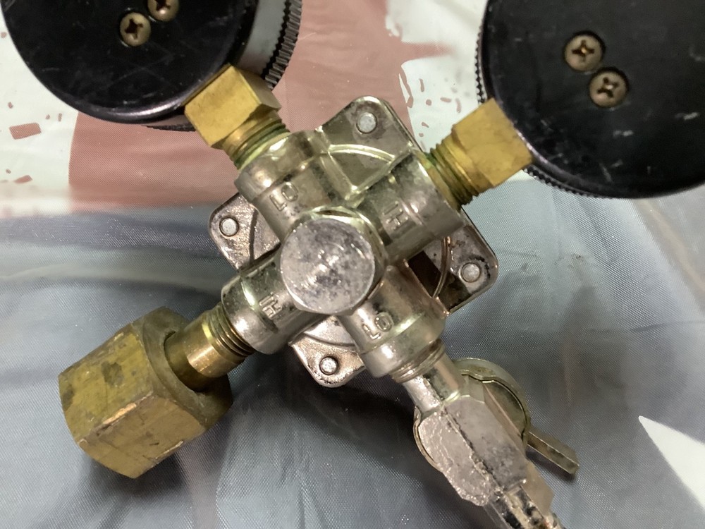 🇺🇸 CORNELIUS Co2 / N2 GAS REGULATOR SODA / DRAFT BEER SYSTEMS 🇺🇸