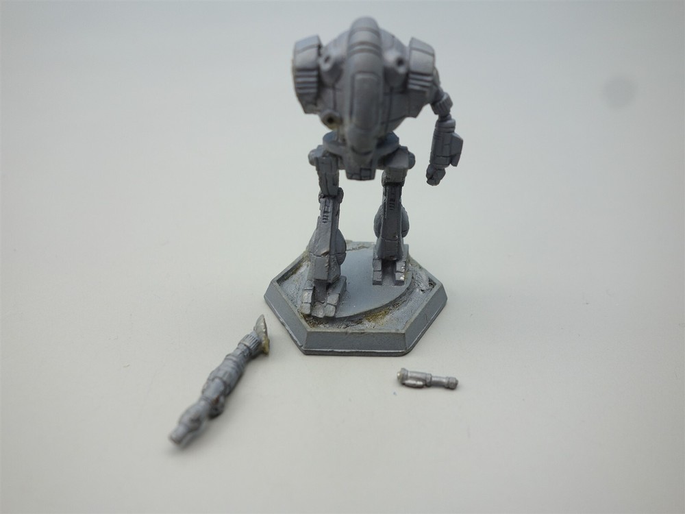 Battletech: Caesar Mech (primed oop metal)