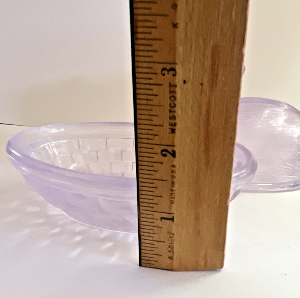 Vintage LE Smith Glass Lavender Purple Bunny Rabbit on Woven Nest 4.5"