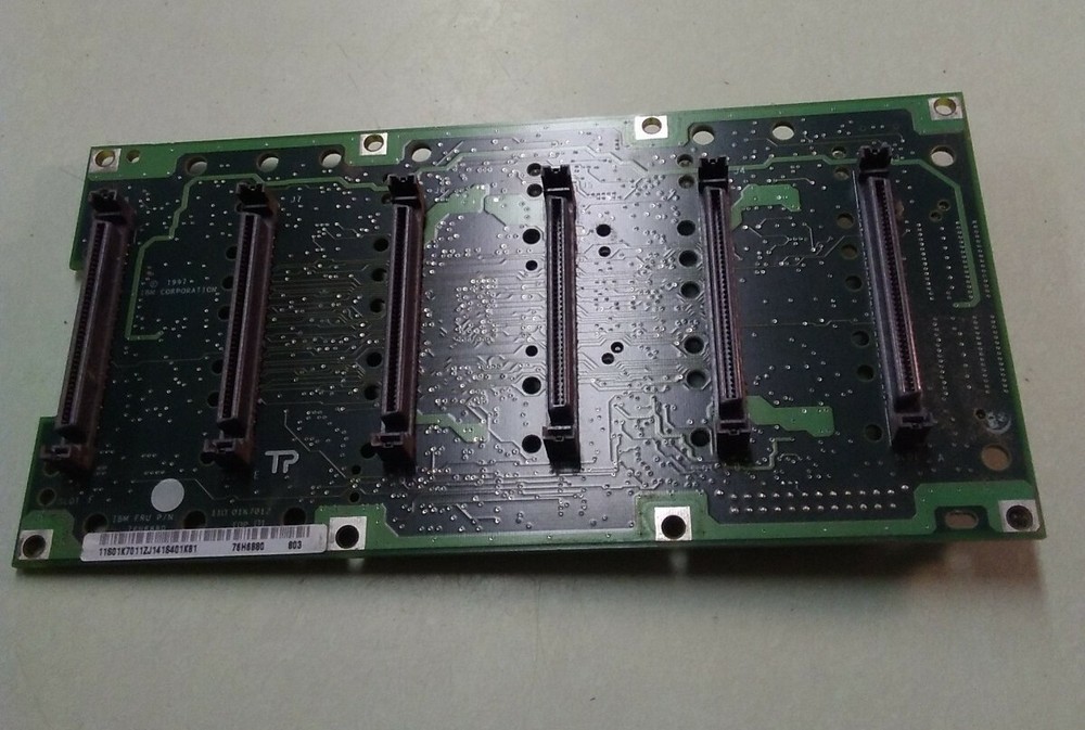IBM Netfinity 5500 1x6 SCSI Backplane Board- 76H6880