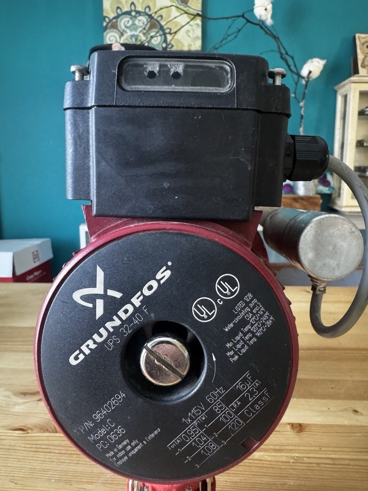 Grundfos water pump 32-40