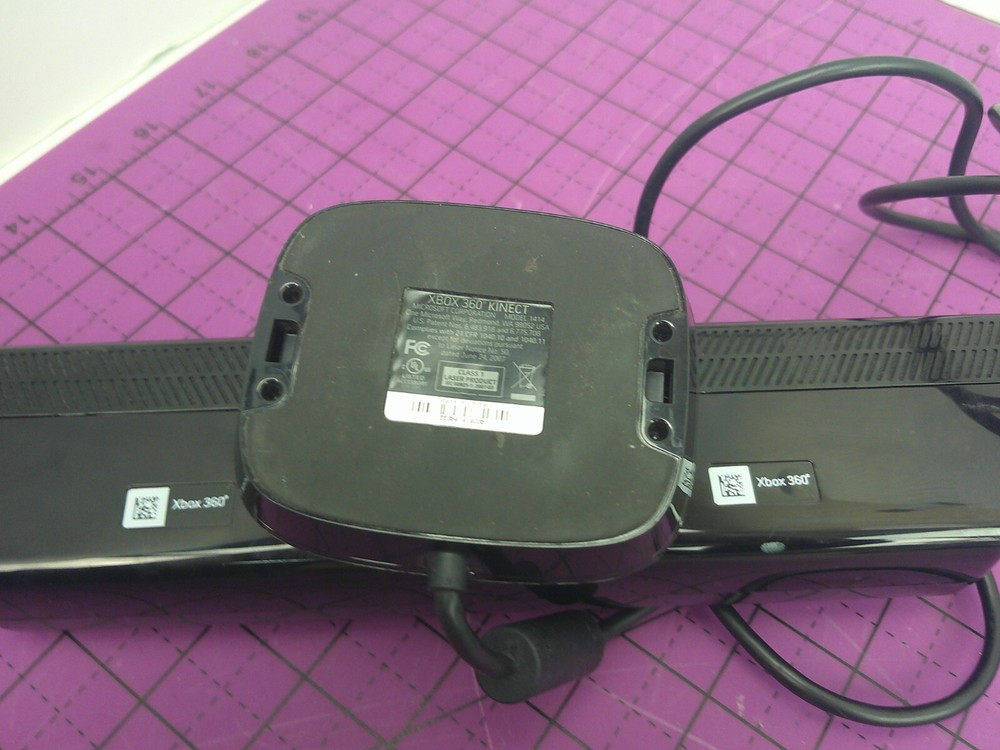 Microsoft Xbox 360 Kinect Connect Black Sensor Bar Model #1414 Tested