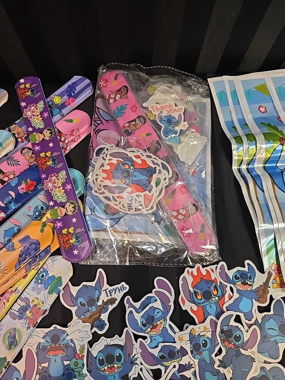 192pc Lilo Stitch & Scrump Gift Bag Party Set Pins Stickers & Slap Bracelets