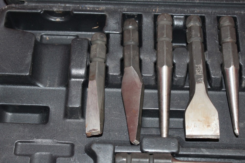 Mac Tools 12-PC. Interchangeable Bit Punch & Chisel Set (missing 2) AO4073693