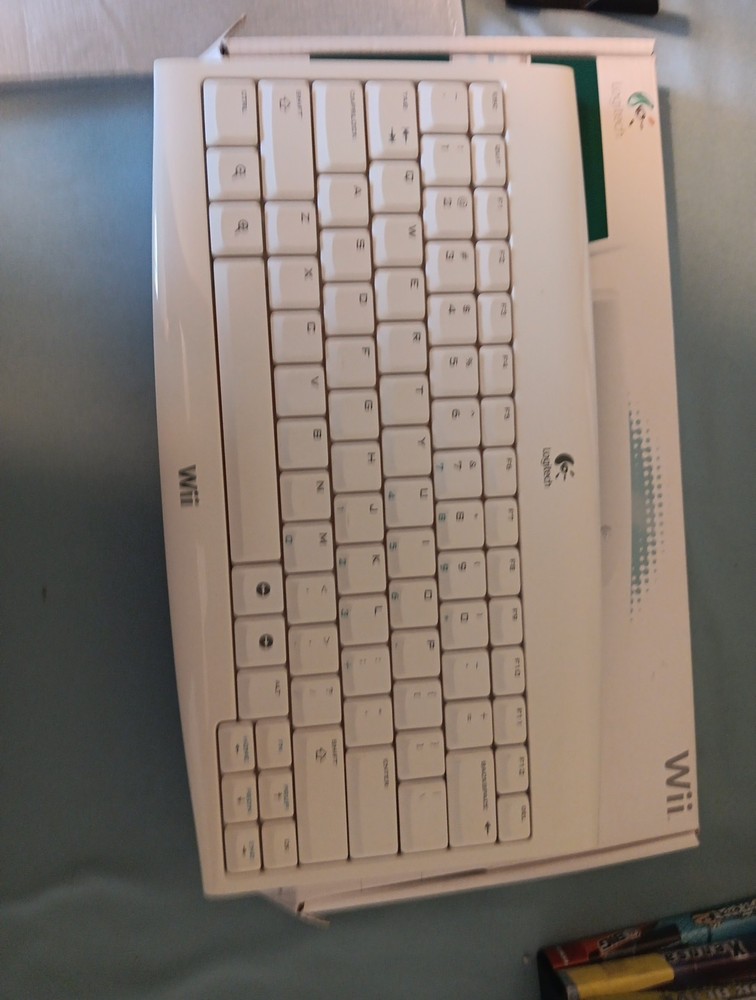 Nintendo Wii Logitech Cordless Wireless Keyboard