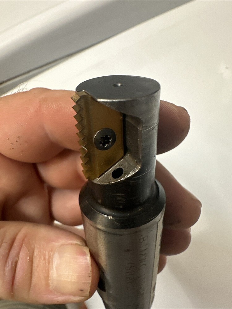Vardex Thread Mill BTMWC 100-3B Indexable Carbide Insert Coolant Thru 1” Shank