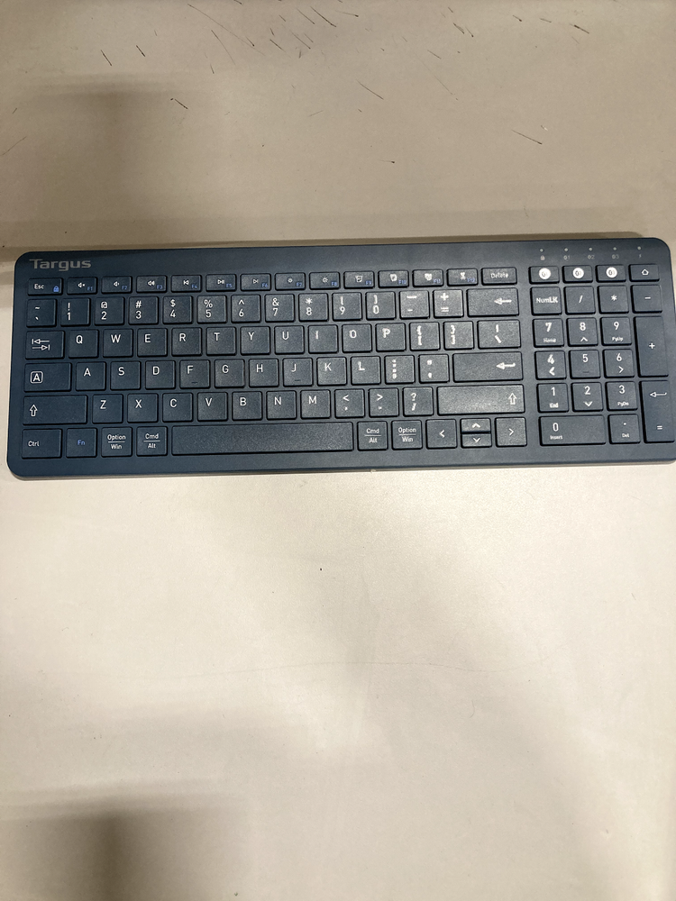 New TARGUS PKB86302US Midsize Multi-Device Bluetooth