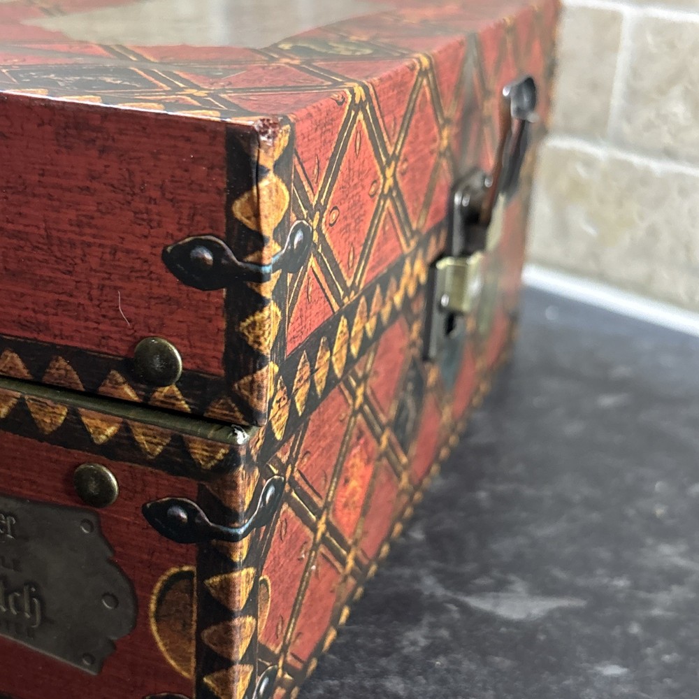 Harry Potter: Collectable Quidditch Box