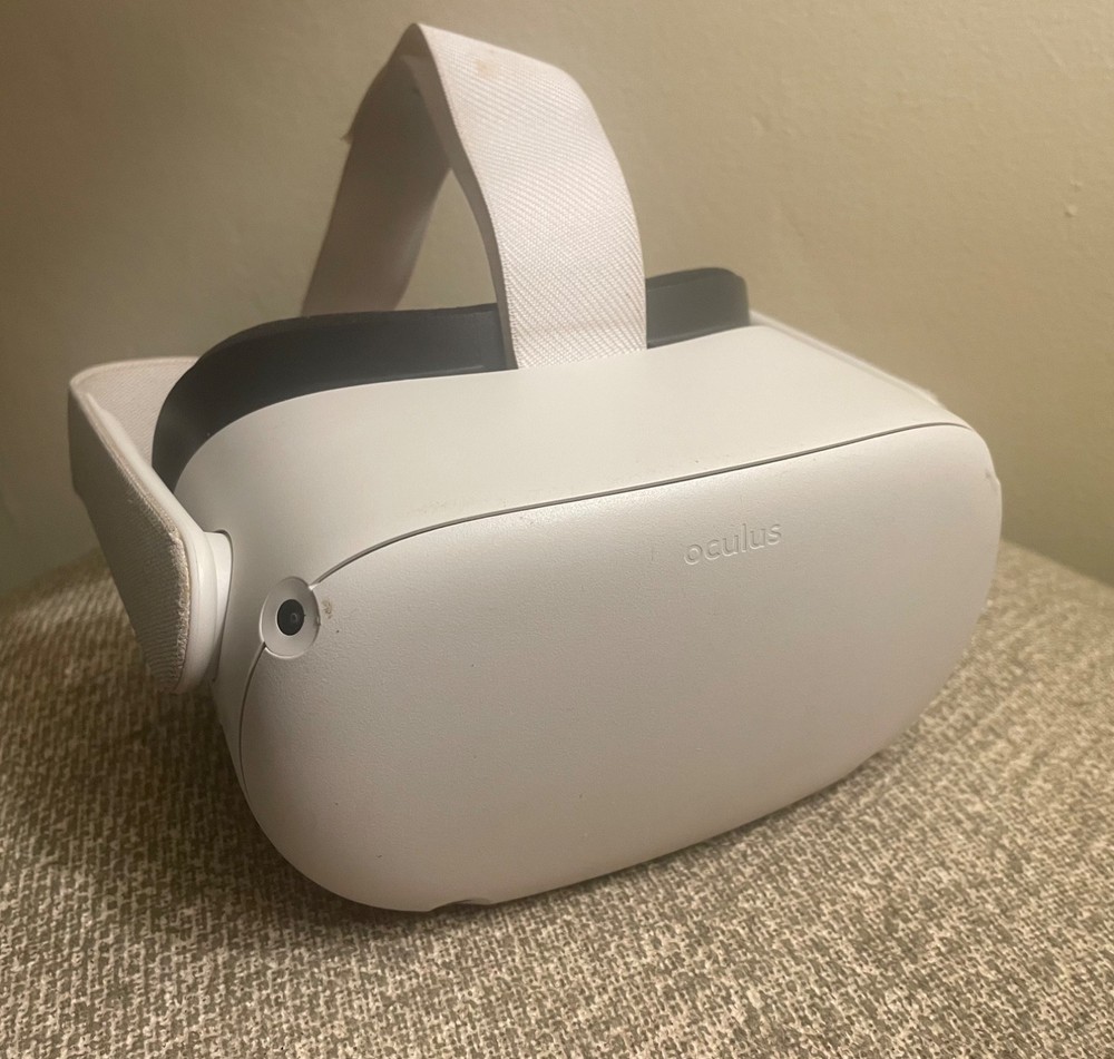 Meta Oculus Quest 2 VR Headset VR Headset Only No Controllers Tested **Read