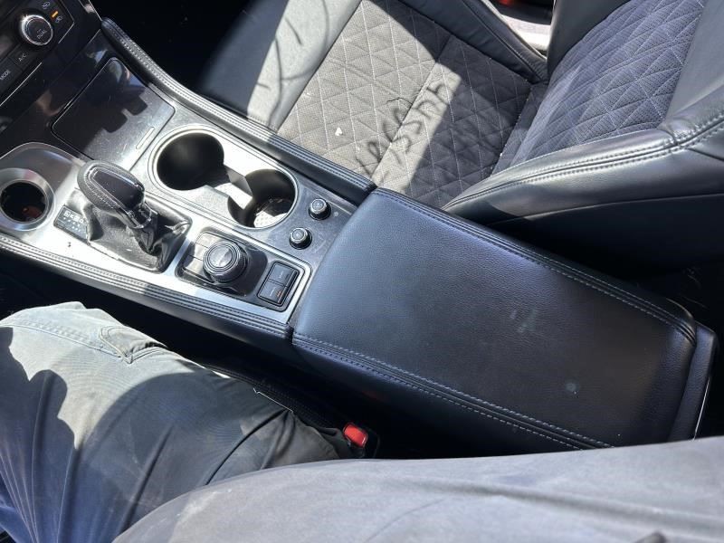 MAXIMA 2016 Fuse Box Cabin 104550318
