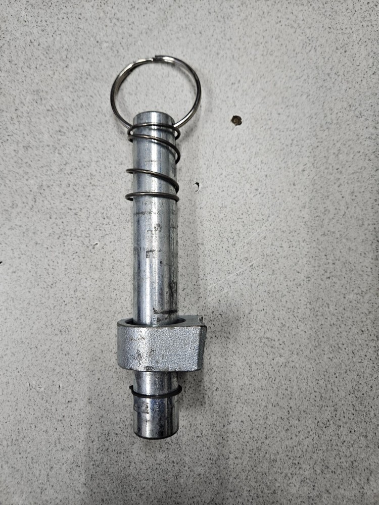 Challenger A1077TC ARM RESTRAINT SHAFT ASSEMBLY