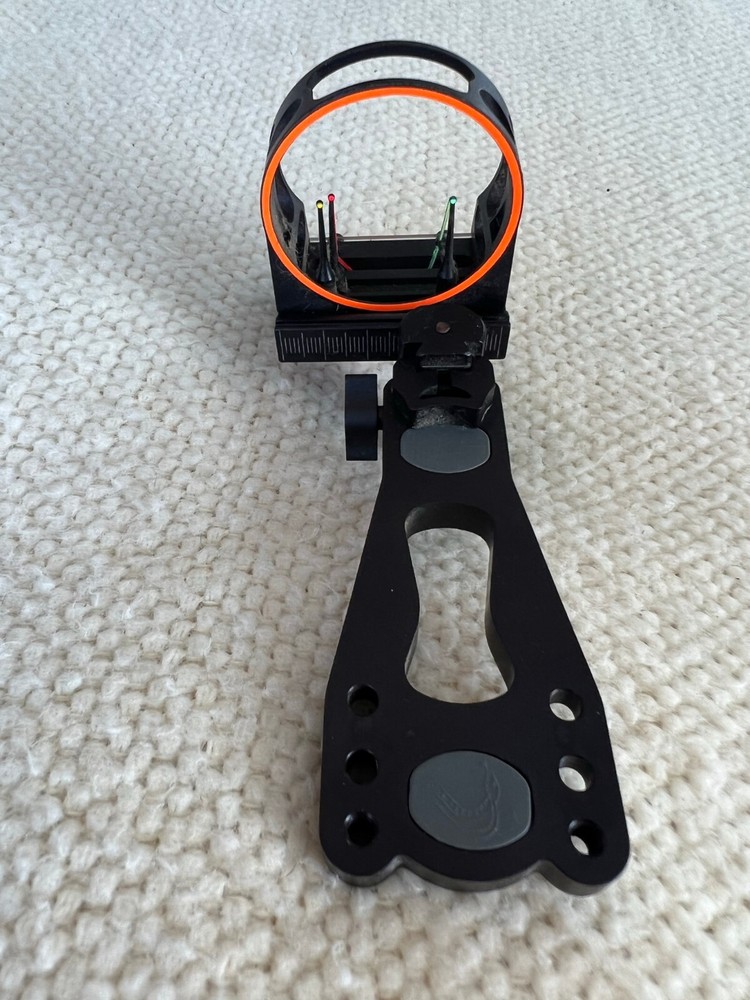 Cobra Fiber Optic Archery Sight