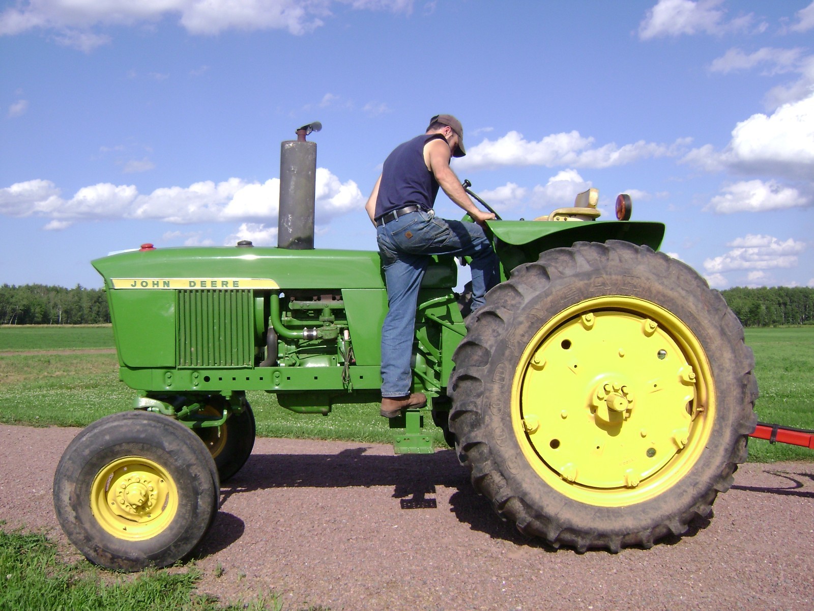 USA - STEP EXTENSION JOHN DEERE 2510 3010 4010 2520 3020 4020 BARE METAL FINISH