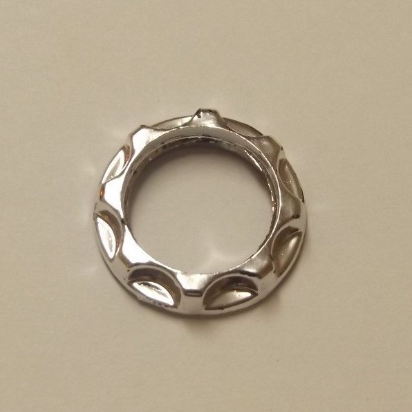 PLASTIC CHROME FINISH RING FOR THREADED CANDELABRA SOCKET NEW 40293JB