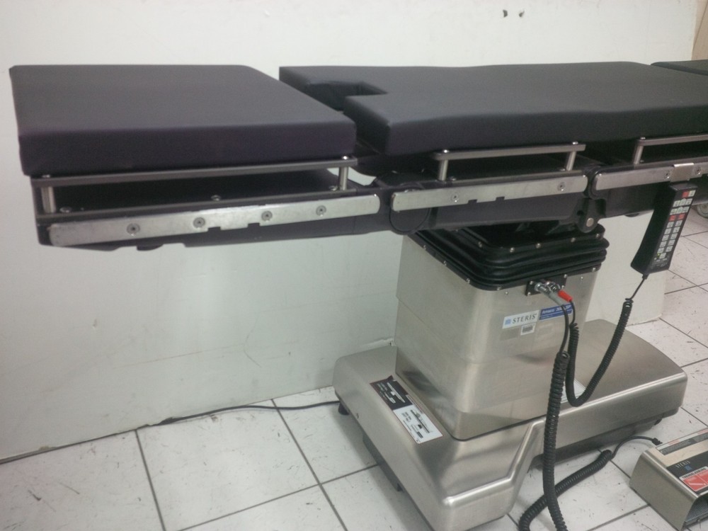 Steris Amsco 3085 SP Surgical Table