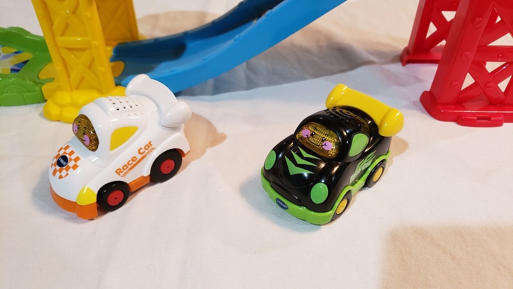 VTech Go! Go! Smart Wheels 3-in-1 Launch & Go Raceway, EUC, Complete