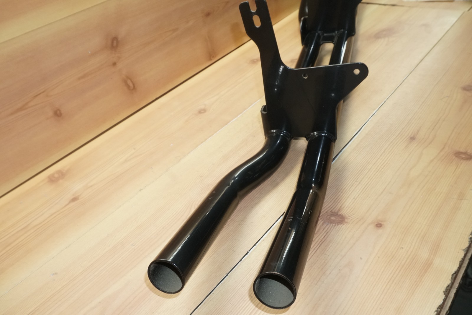 Polaris Sportsman 700 Twin Front Bumper NOS New 2874093