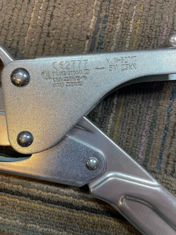 MSA Safety Harness and Fall Limiter - 10207735