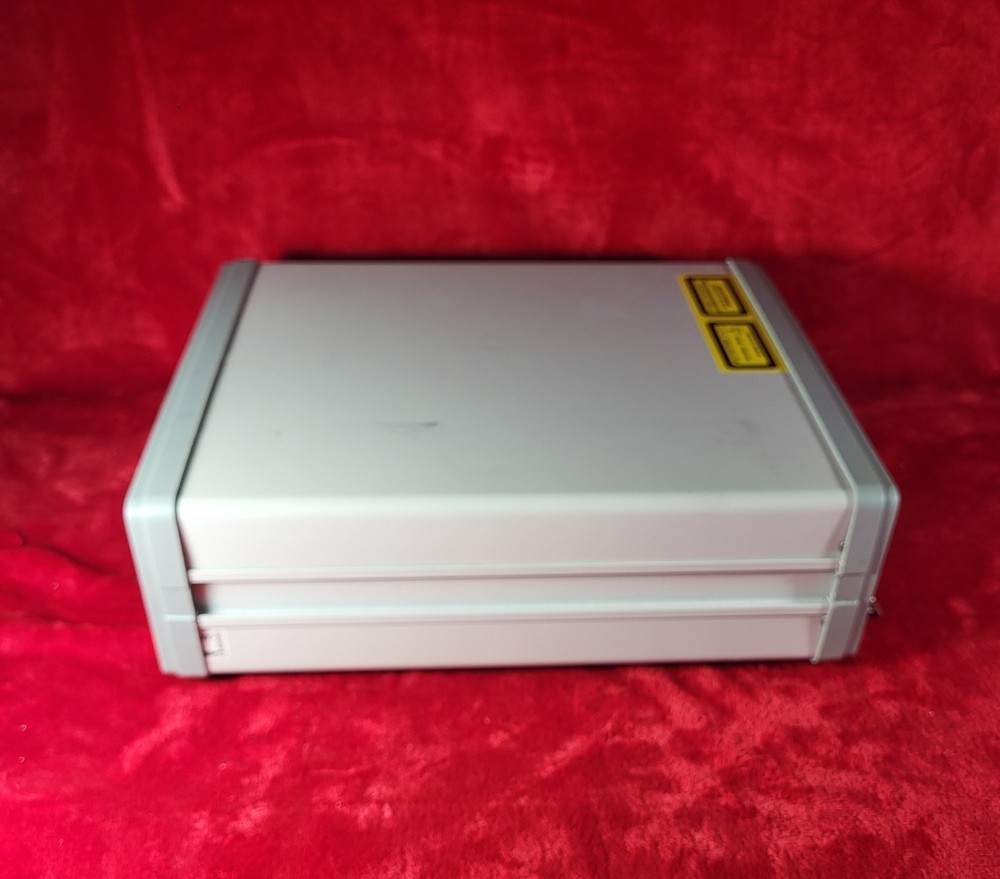 AMONICS AEDFA-DWDM-23-B-FC Fiber Optic Amplifier Overheating problem Powers On