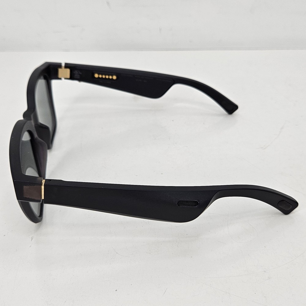 Bose Frames BMD0007 Black Bluetooth Audio Sunglasses w/ Charging Cables & Case
