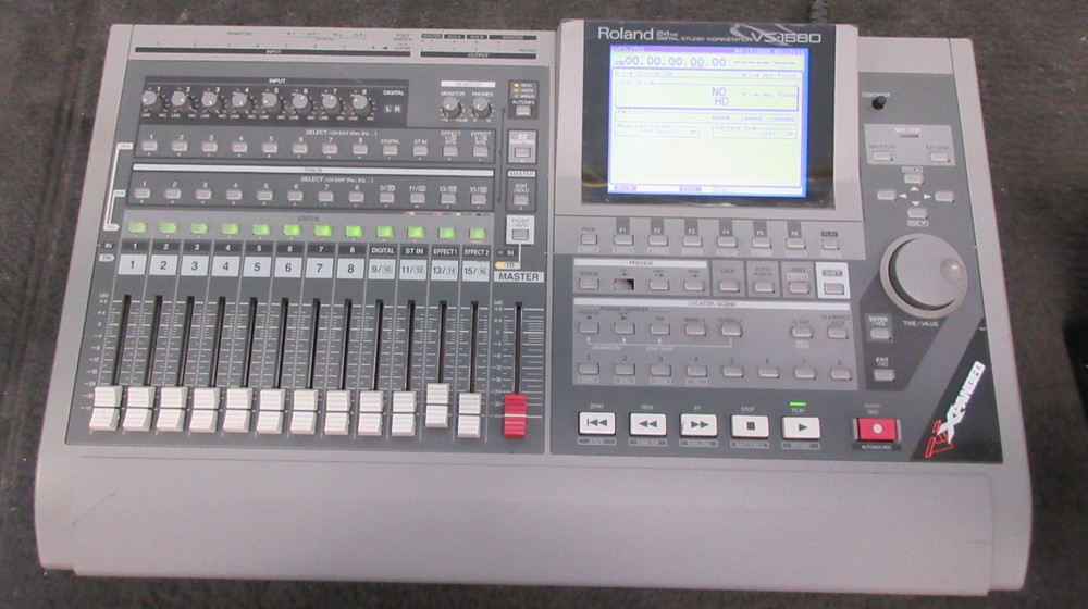 Roland VS-1680 Digital Studio Workstation - Gray