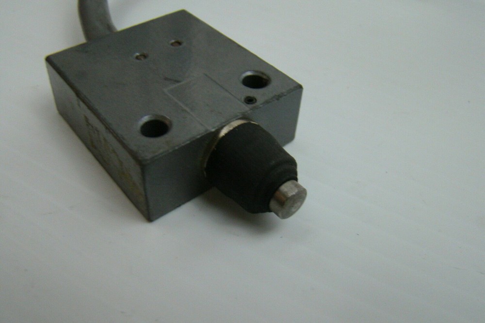 Micro Switch 5A-250 VAC 914CE18-3