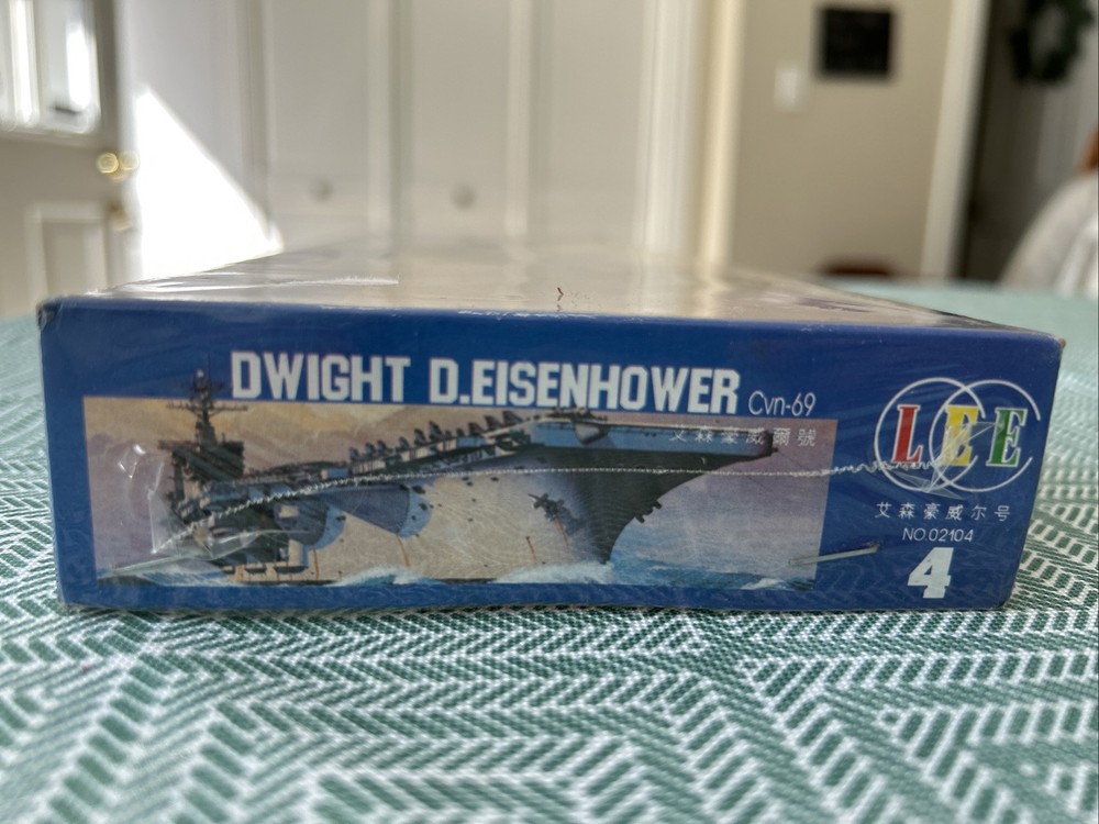 LEE Model Kits Dwight D. Eisenhower CVN-69