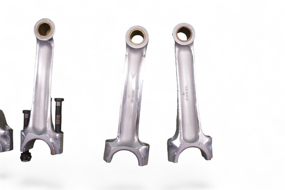 Triumph preunit connecting rods nice 2 pair *2868
