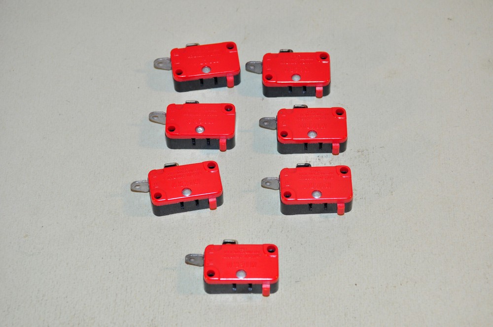 SEVEN SWITCHES - without original packaging