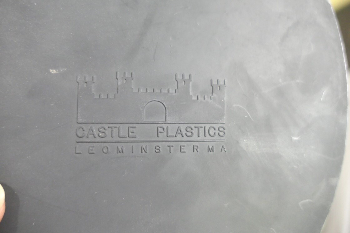 NEW Pair of Castle Plastics Size 4 Black Hard Rubber Horse Hoof Shoe Flat Pads