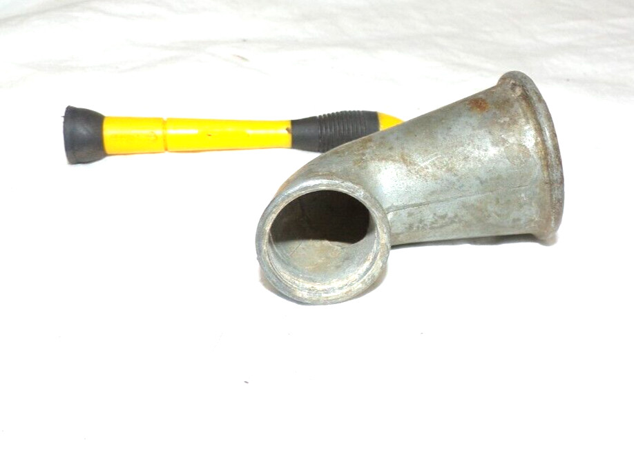 TOY DISC PHONOGRAPH HORN