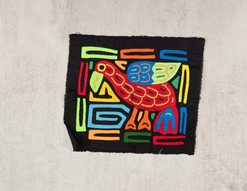 Multicolor Red And Blue Bird Molita