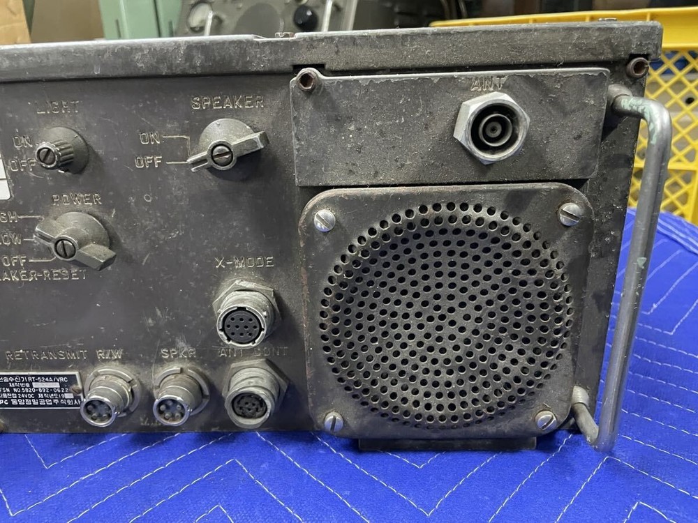 RECEIVER TRANSMITTER RADIO RT-524 RT-524A/VRC #29