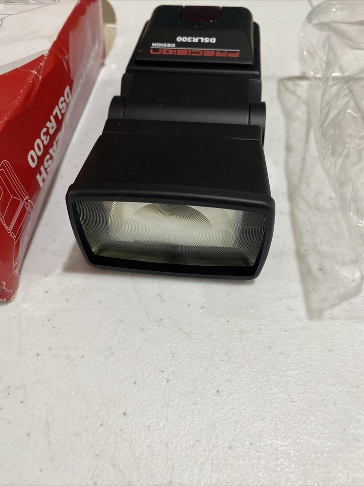 Precision Design DSLR300 Auto Electronic Flash, Low Voltage High Power Flash