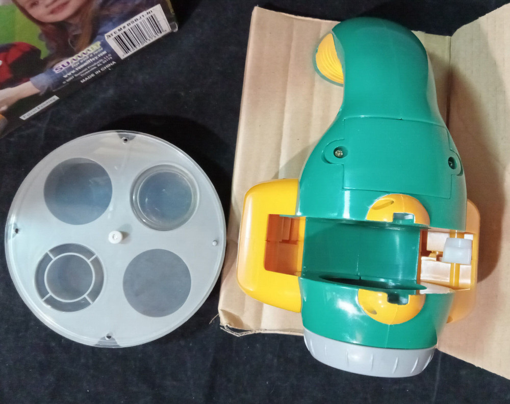 Summit Toys Backyard Safari Critter Projector