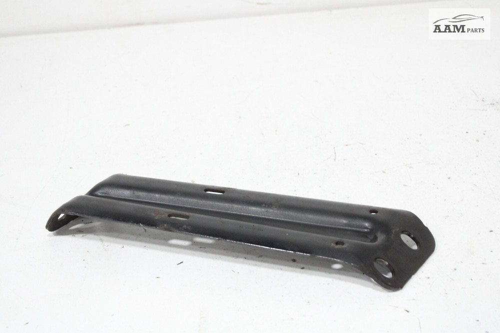 2018-2024 FREIGHTLINER CASCADIA FRONT RIGHT FRAME BRACE BRACKET OEM