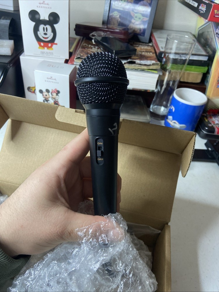 Shinco Karaoke Microphone with 13' Cable
