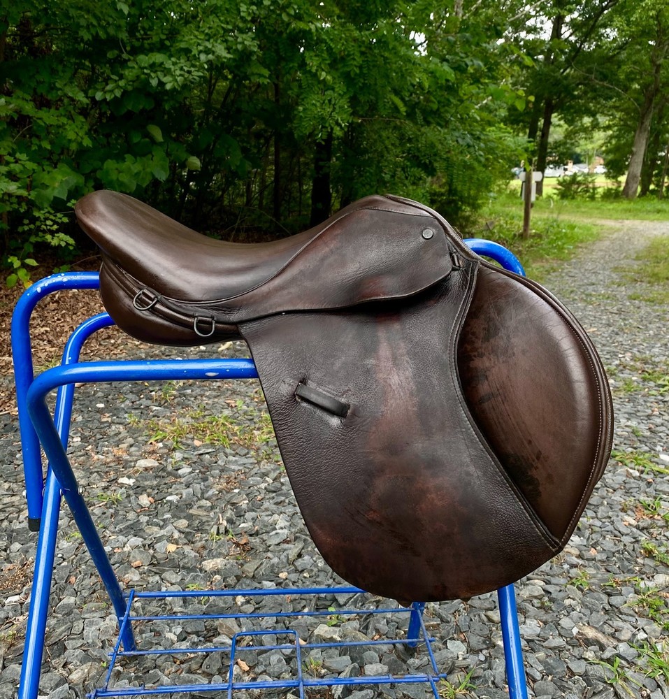 Close Contact / Jump Saddle, 17"