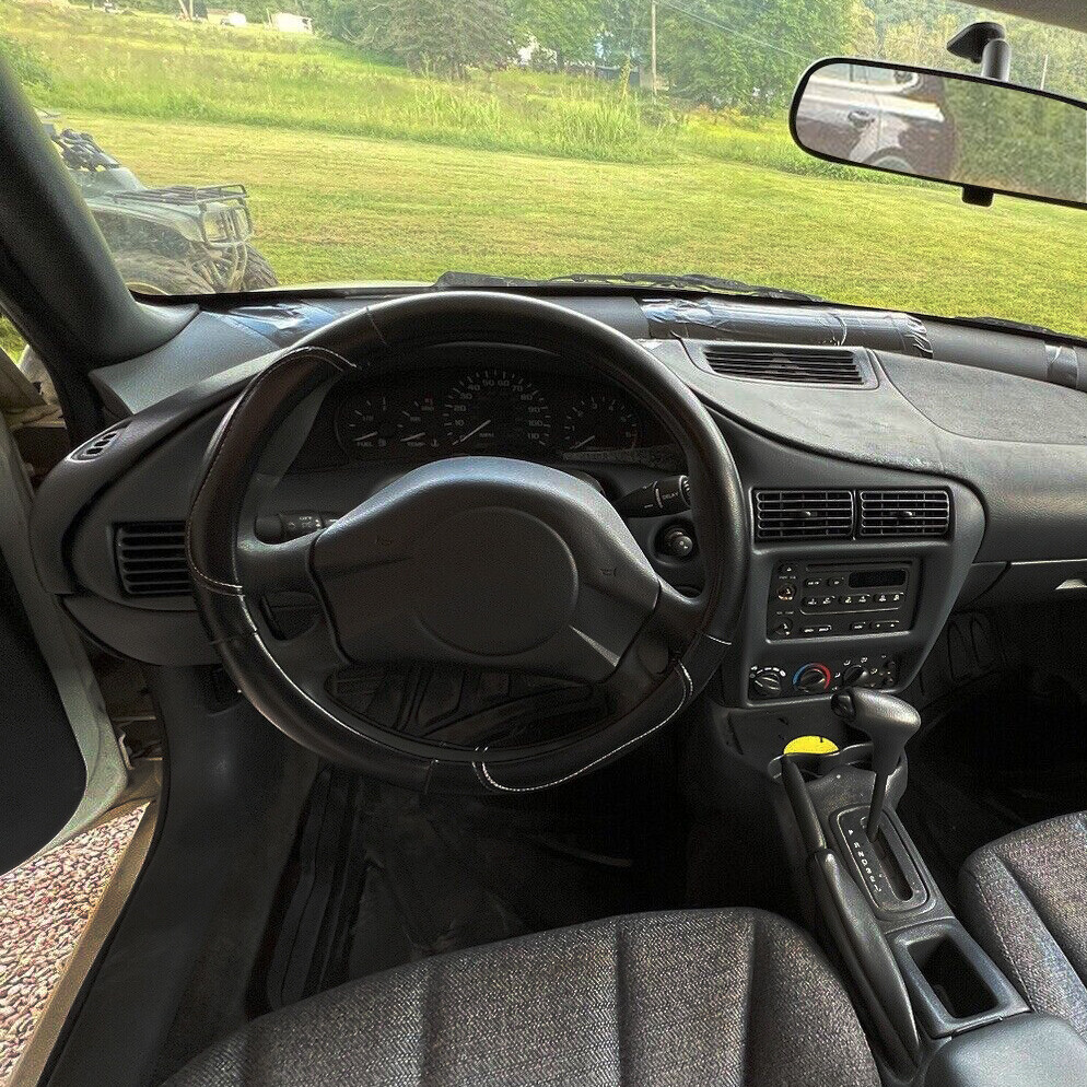 For 2000-2005 2004 Cavalier Dash Panel Speedometer Trim Bezel Rep. for #22698064