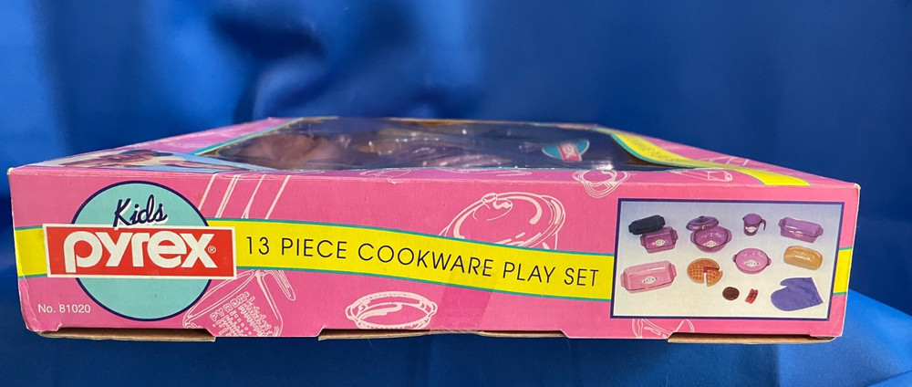 1999 Kids Pyrex Mini Cookware Play Set 13pc NIB