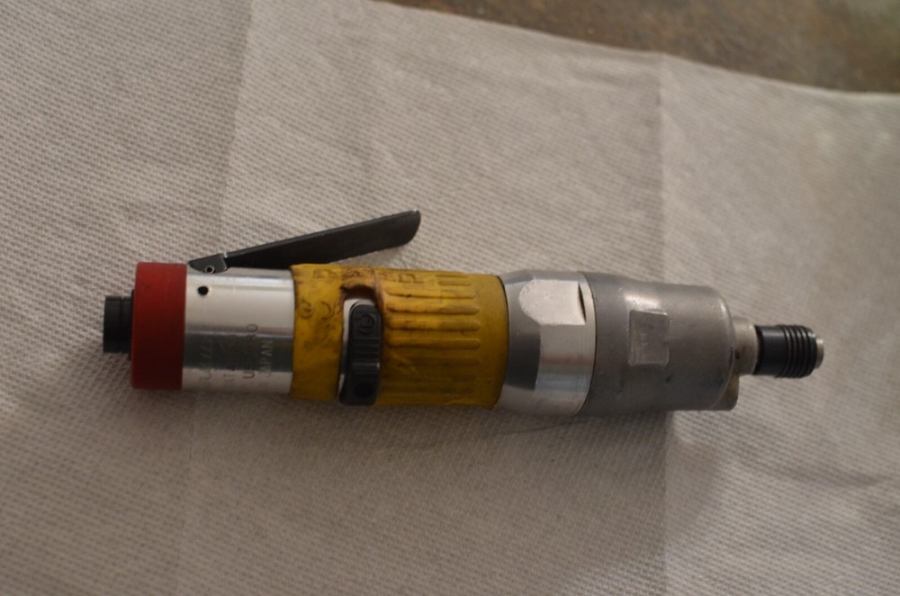 URYU UAT 40SD Pneumatic Screwdriver