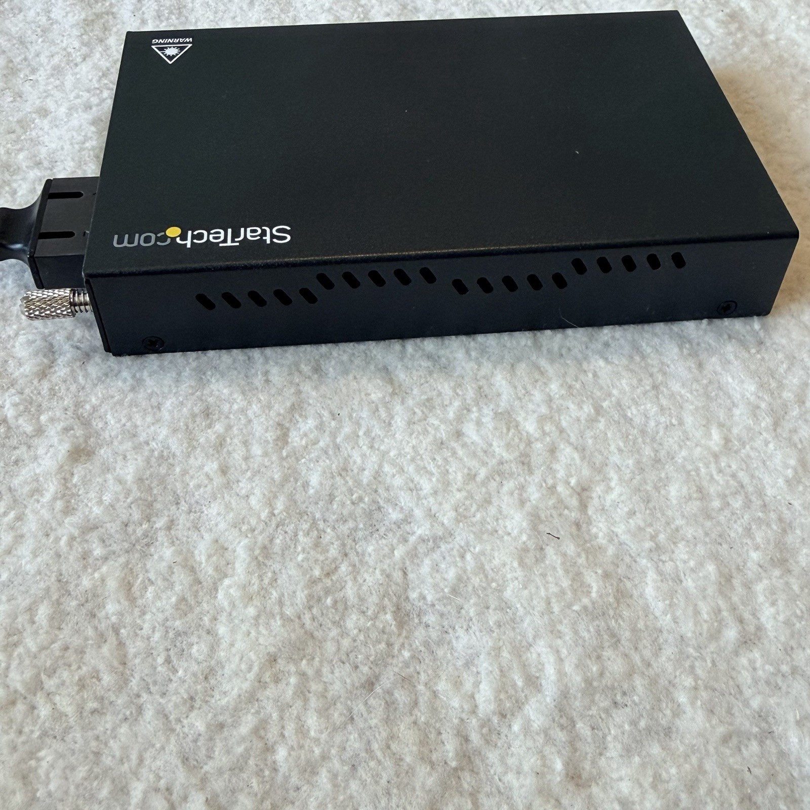 NEW StarTech ET90110SM302 10/100 Mbps Single Mode SC Fiber Media Converter 18.6M