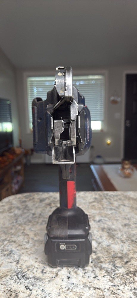 Max RB518 Cordless Rebar Tie Wire Machine