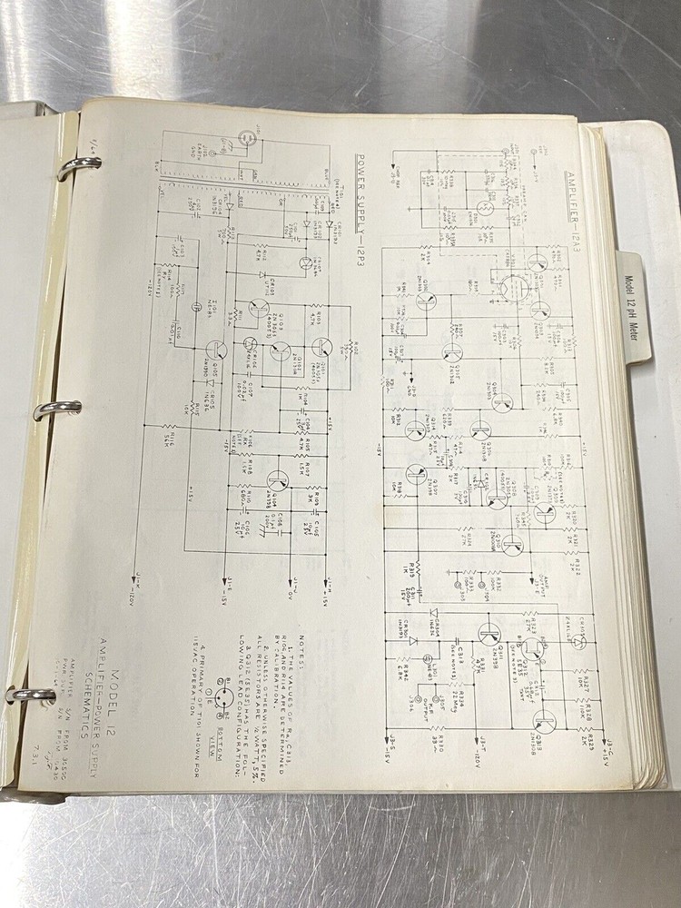 Corning 12 PH Meter - Users Guide / Instruction Book / Manual