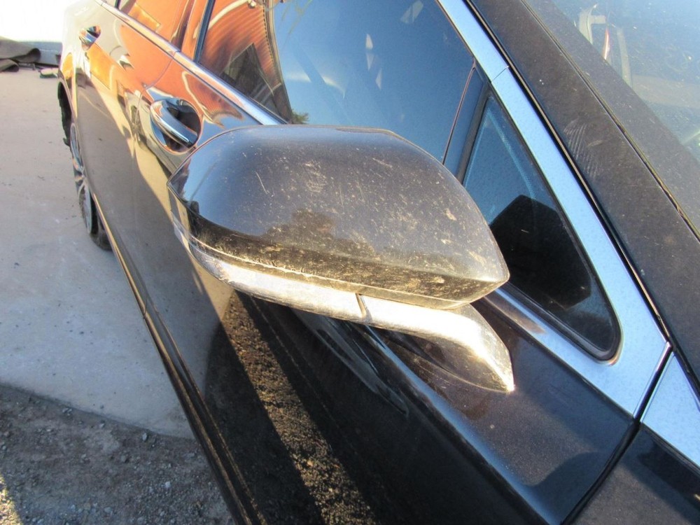 MKZ 2020 Glove Box 1008161