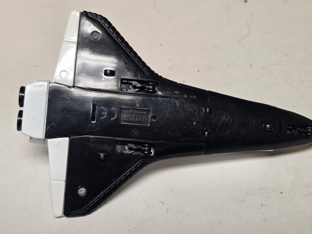 Realtoy NASA Space Shuttle